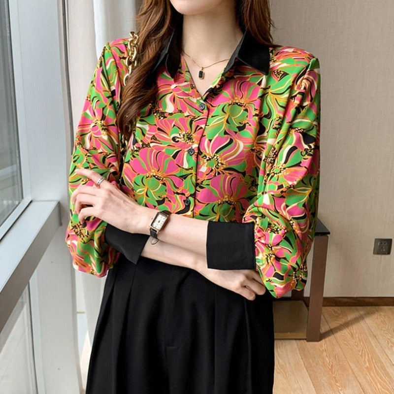 Koszula damska z kontrastowym wykończeniem